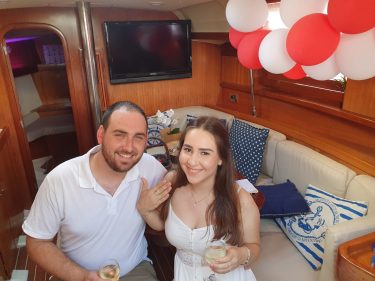 הצעת נישואים בחדר ביאכטה