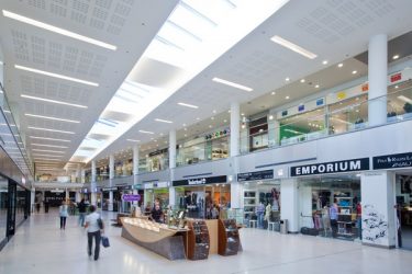 חנויות קניון ארנה